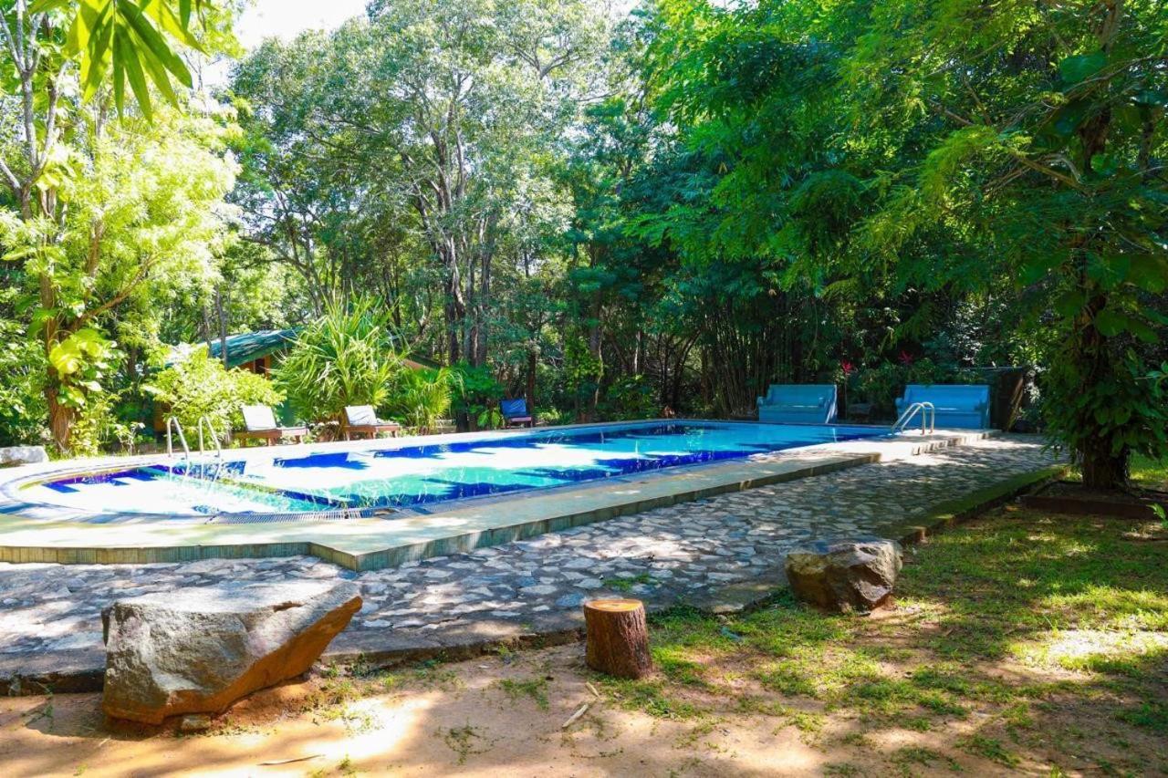 Jays Holiday Resort Habarana Exterior foto