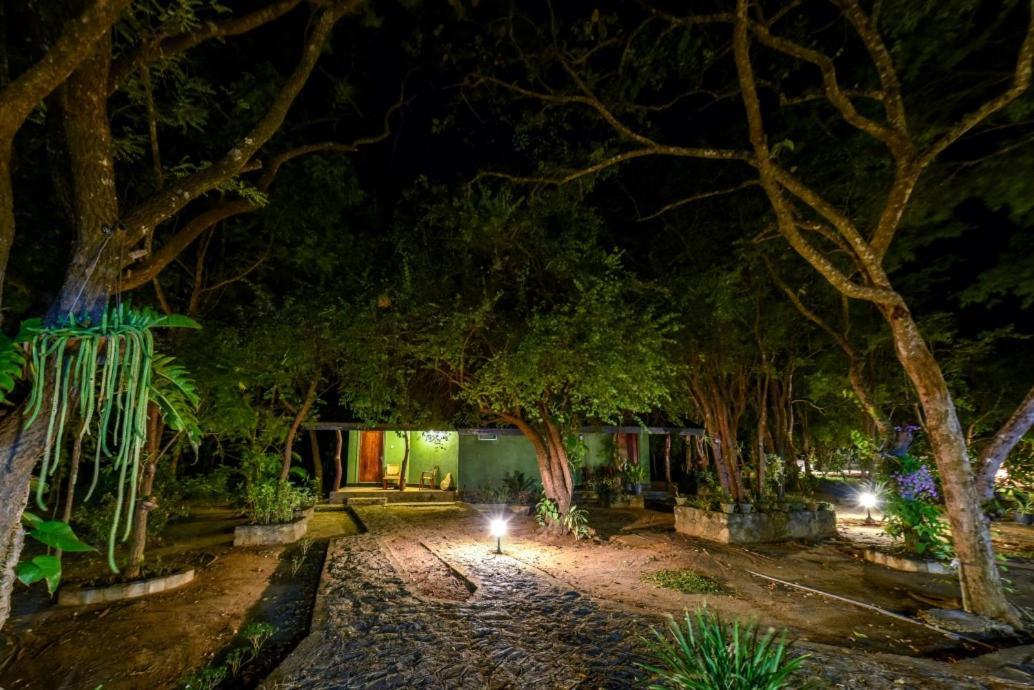 Jays Holiday Resort Habarana Exterior foto